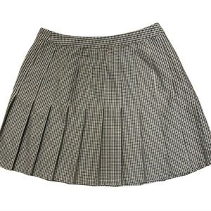 Urban Outfitters Micro Plaid Houndstooth Pleated Mini Skirt Women's Medium M EUC